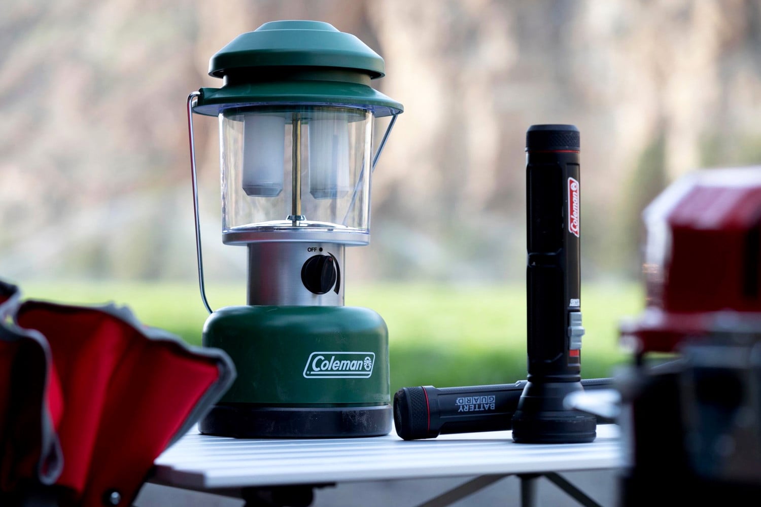 Coleman® 2000024375 - Twin 390 Lm LED Lantern - RECREATIONiD.com