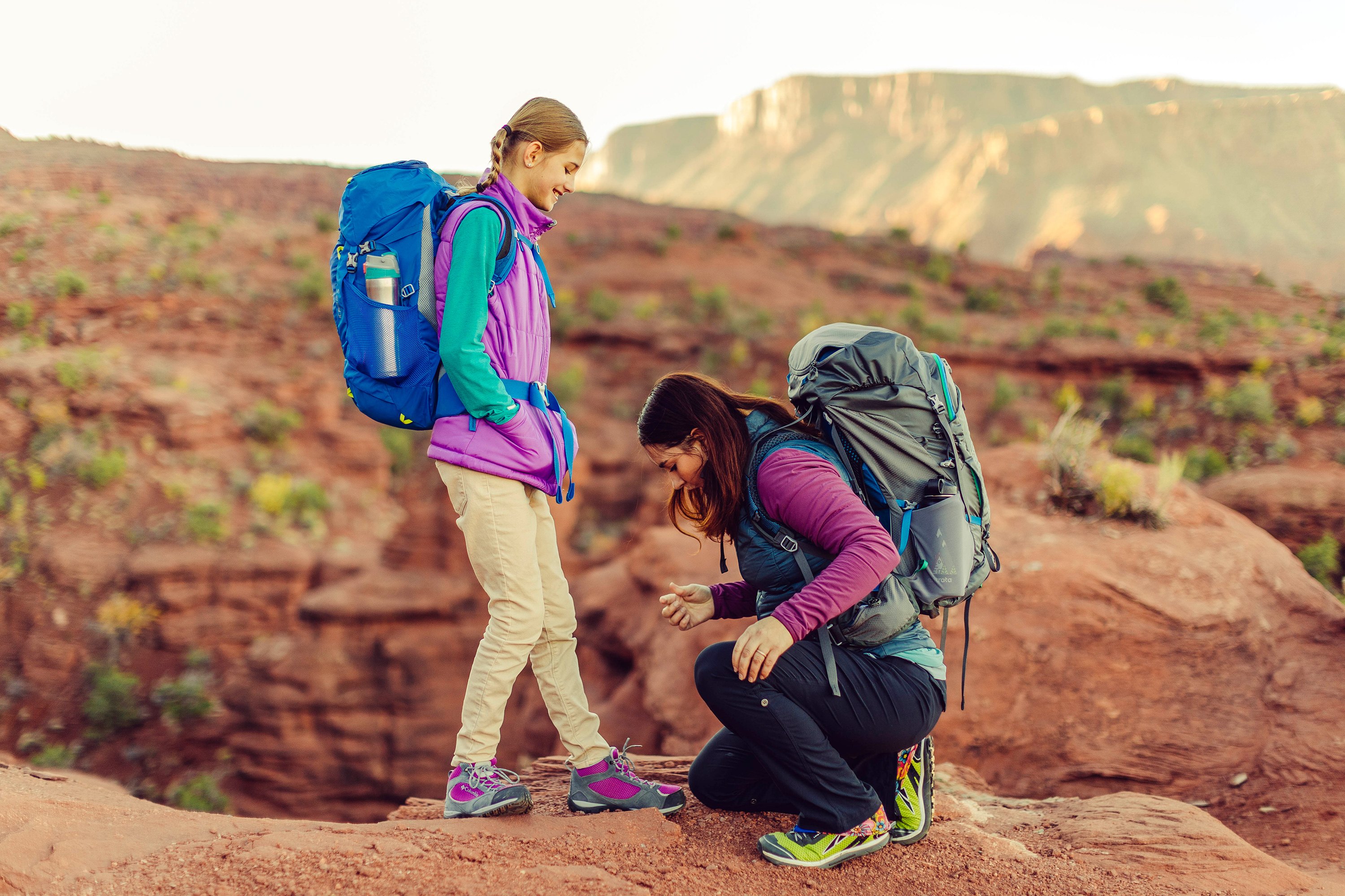 10 Best Women's Daypacks For Hiking Uprooted Traveler, 41% OFF